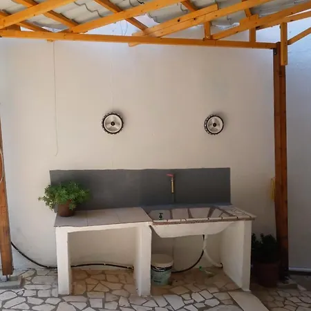 Agatha Appartments Paliouria *