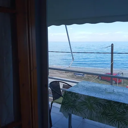 Agatha Appartments Paliouria شقة