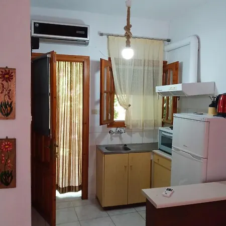 Agatha Appartments Paliouria