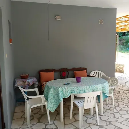 Agatha Appartments Paliouria *