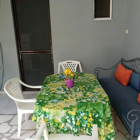 شقة Agatha Appartments Paliouria