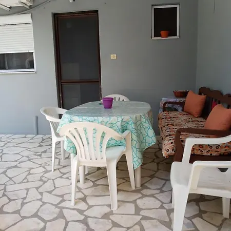 Agatha Appartments Paliouria شقة *