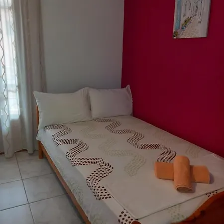 Agatha Appartments Paliouria *