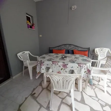 Agatha Appartments Paliouria