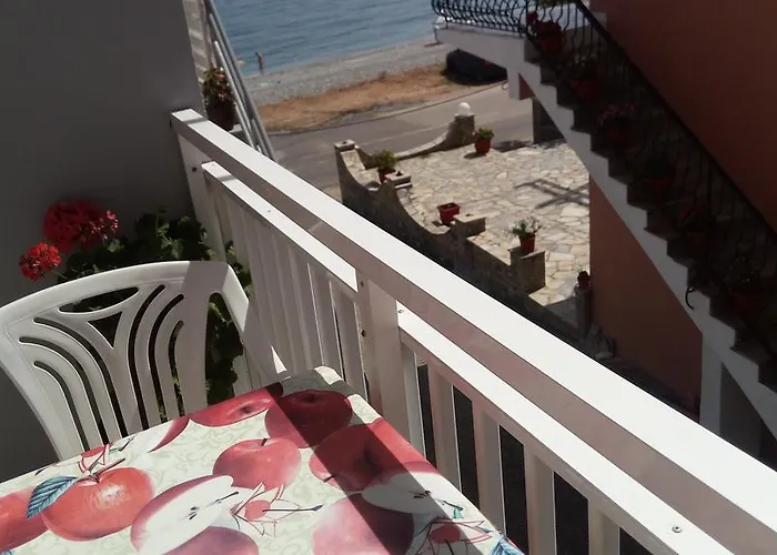 شقة Agatha Appartments Paliouria Kókkinon Nerón